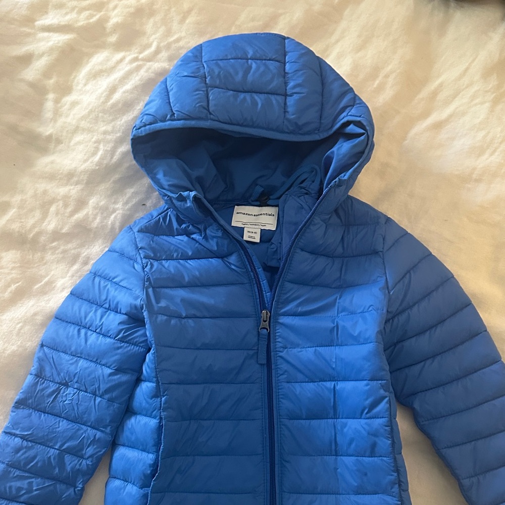 amazon essentials Blue Kids Puffer Jacket xs size 4-5 boy or girl
